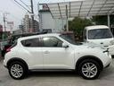 日産　ジューク　１５ＲＸ　タイプＶ　ＥＴＣ　ナビ　ＴＶ　アルミホイール　スマートキー　電動格納ミラー　ＣＶＴ　盗難防止システム　衝突安全ボディ　ミュージックプレイヤー接続可　ＡＢＳ　エアコン　パワーステアリング　パワーウィンドウ image 17