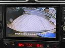 日産　セレナ　ハイウェイスター　Ｓ−ハイブリッド　Ｖセレクション　ＥＴＣ　バックカメラ　ナビ　ＴＶ　オートクルーズコントロール　両側電動スライドドア　ＨＩＤ　スマートキー　電動格納ミラー　後席モニター　３列シート　ウォークスルー　ＣＶＴ　アルミホイール　ＣＤ image 9