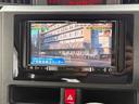 ダイハツ　トール　Ｘ　ＳＡＩＩ　ＥＴＣ　バックカメラ　ナビ　ＴＶ　両側スライド・片側電動　クリアランスソナー　衝突被害軽減システム　オートライト　スマートキー　アイドリングストップ　ＣＶＴ　盗難防止システム　衝突安全ボディ　ＡＢＳ image 8